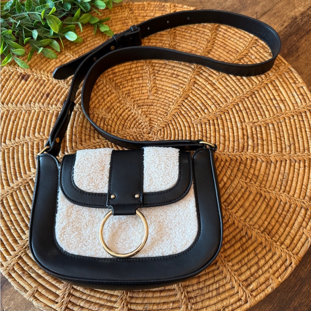Antik Kraft Stylish Vegan Black and Cream Sherpa Crossbody Bag